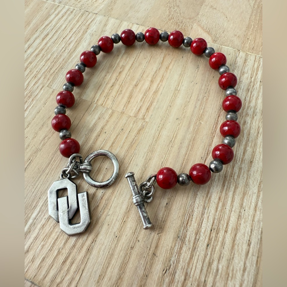 925 Sterling silver Oklahoma Sooners toggle charm red beaded bracelet